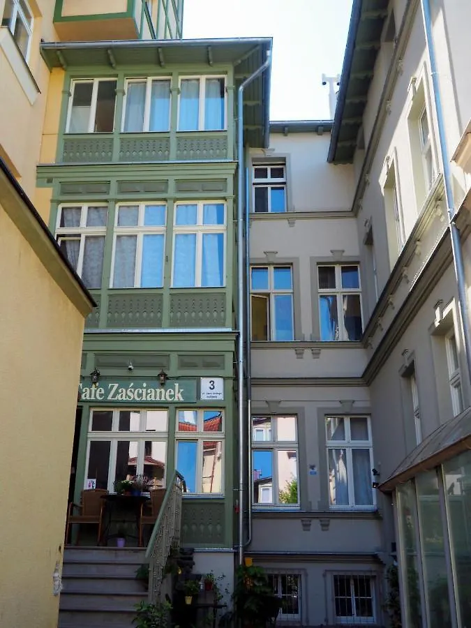 Sunhouse Sopot 300 M Beach, 50 M Monte Cassino 0*,